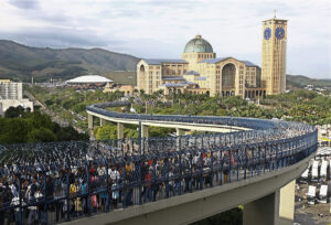 Passarela da Fé - Nossa senhora Aparecida